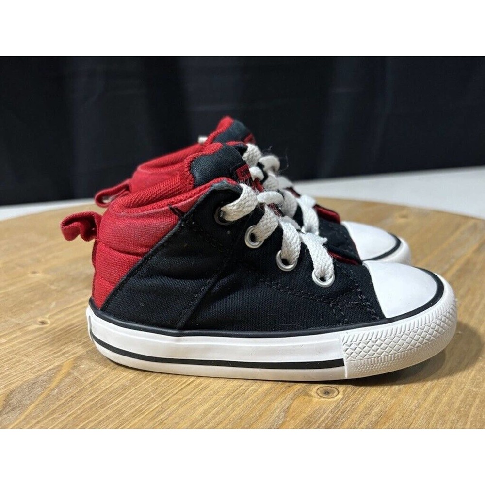 Converse All Star Chuck Taylor’s Toddler Boys Size 5 Sneaker Red Black